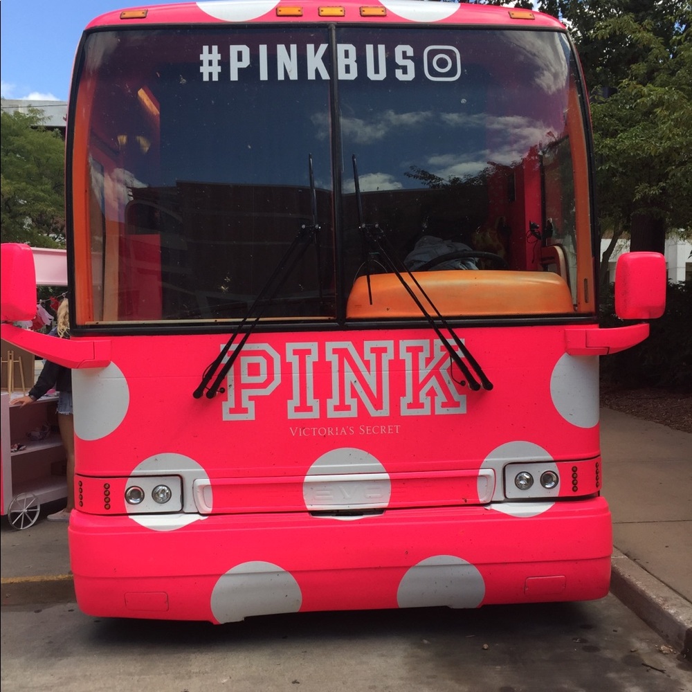 💕🎉⭐️PINK BUS TOUR⭐️🎉💕